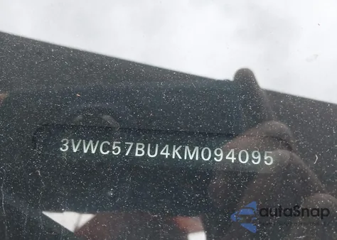 2019 Volkswagen Jetta 1.4T R-Line/1.4T S/1.4T Se из США, поврежденный, VIN 3VWC57BU4KM094095